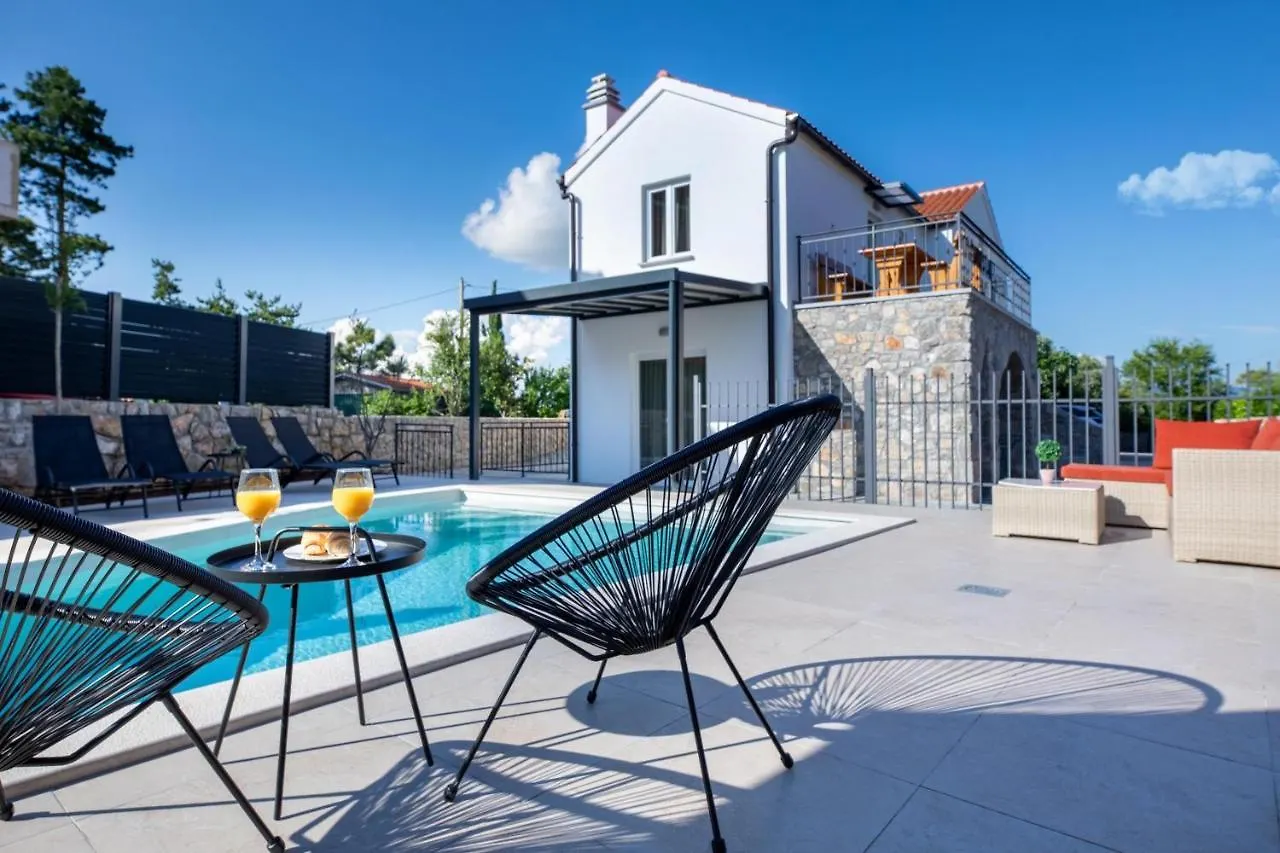Luxury 5 Stars Villa Berisha Lakmartin 0*,  Croaţia