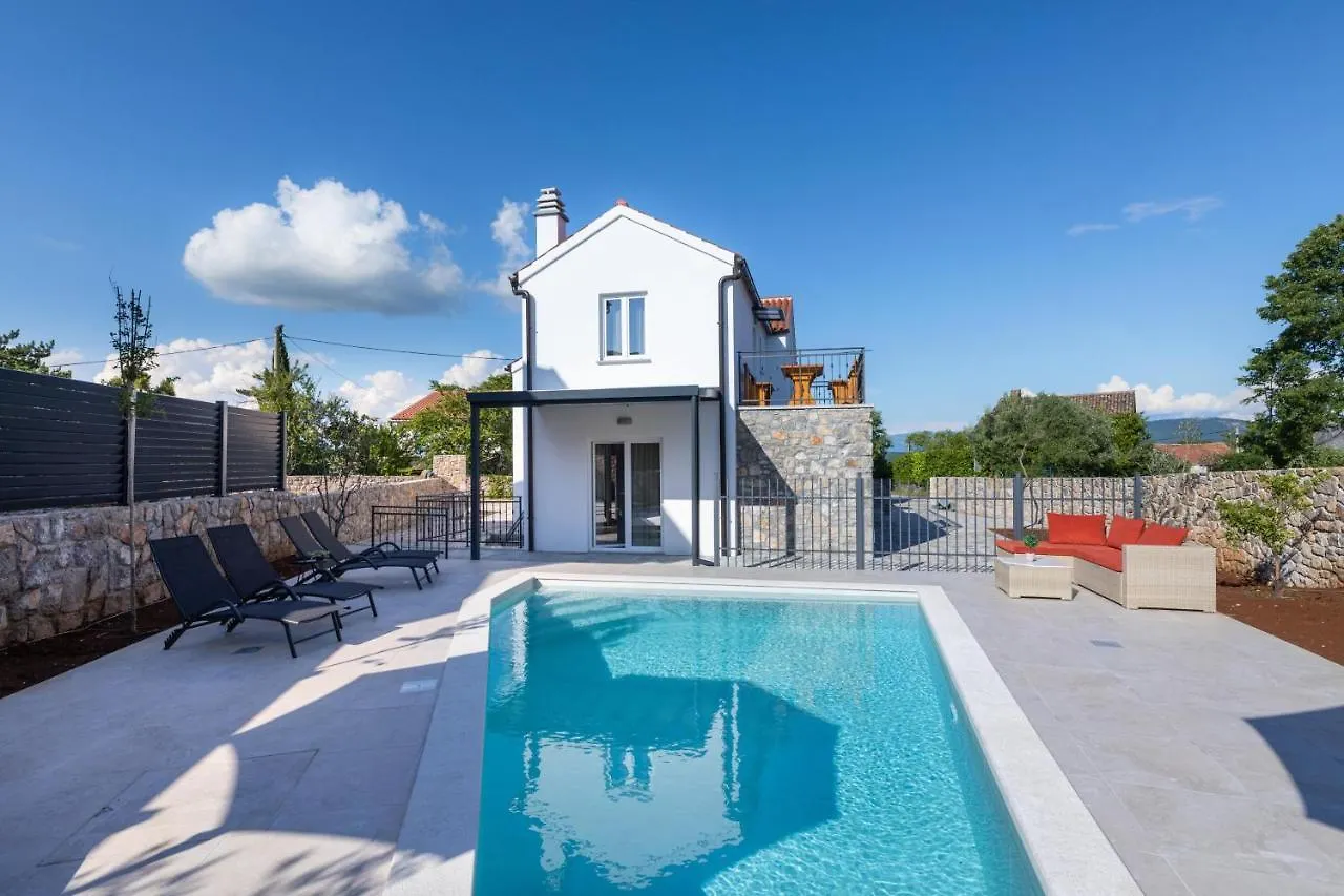 Luxury 5 Stars Villa Berisha Lakmartin